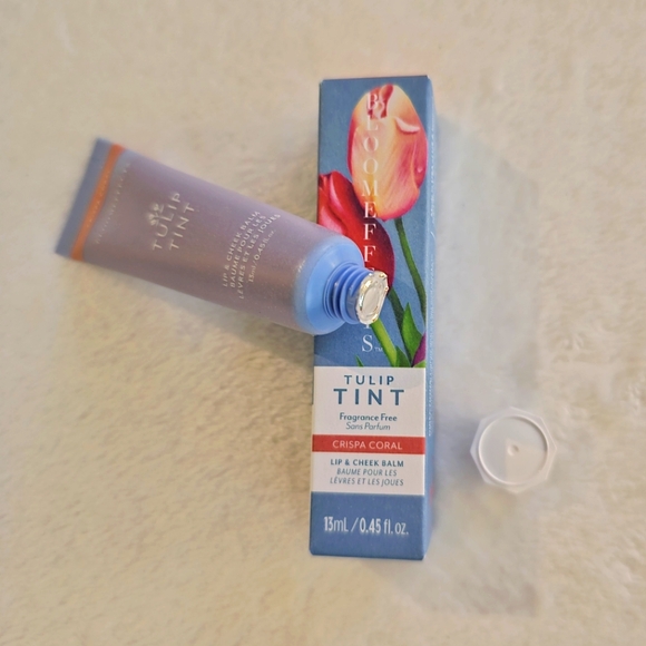 Bloomeffects Tulip Tint Lip & Cheek Balm - Crispa Coral - Picture 1 of 4